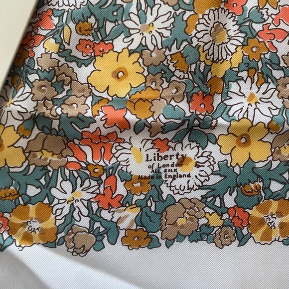 Vintage Liberty of London Silk Scarf - Autumn Floral Print with Original Package - Picture 9 of 14